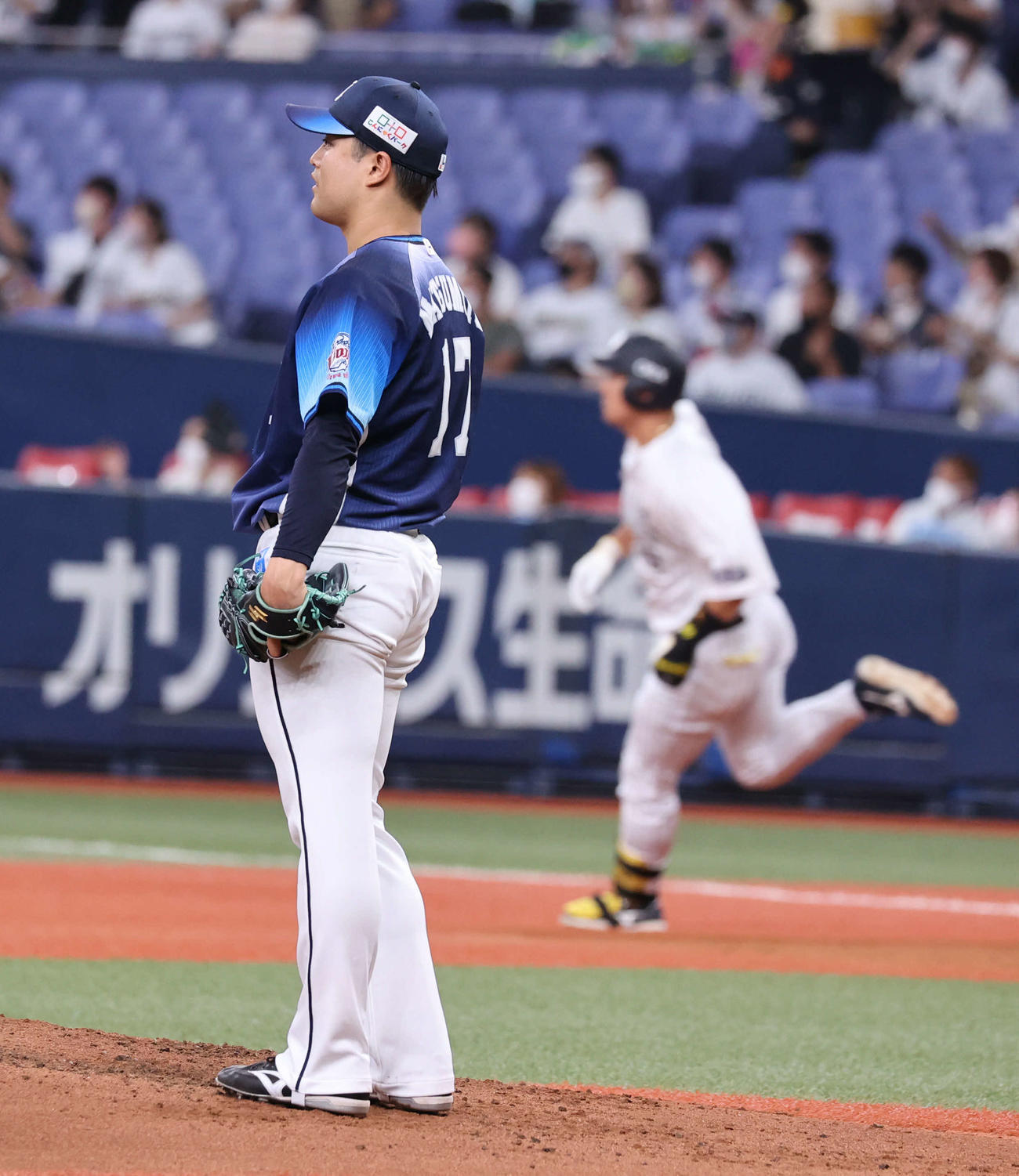 オリックス対西武　2回裏オリックス2死、杉本に先制ソロ本塁打浴びた西武松本航（撮影・渦原淳）