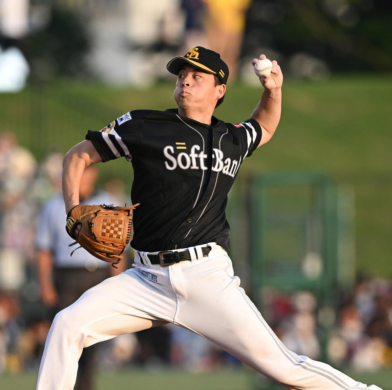 楽天対ソフトバンク　ソフトバンク先発の大関（撮影・滝沢徹郎）