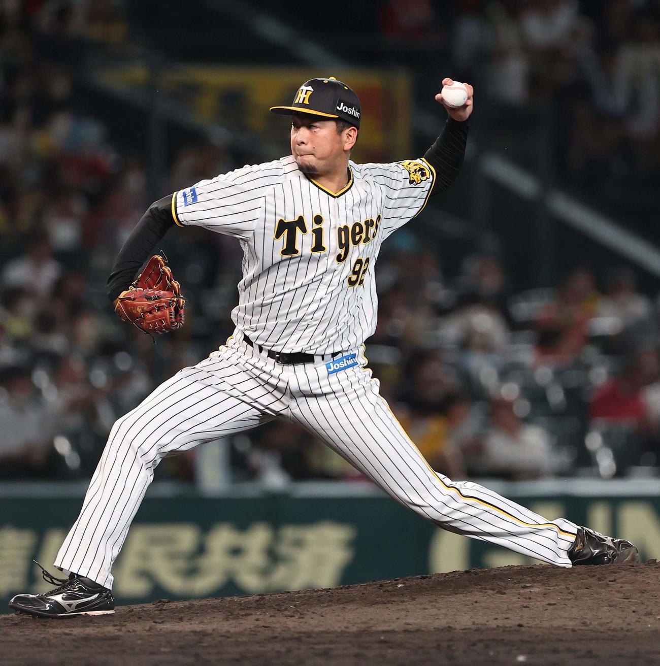 阪神対広島　阪神2番手の渡辺（撮影・上田博志）