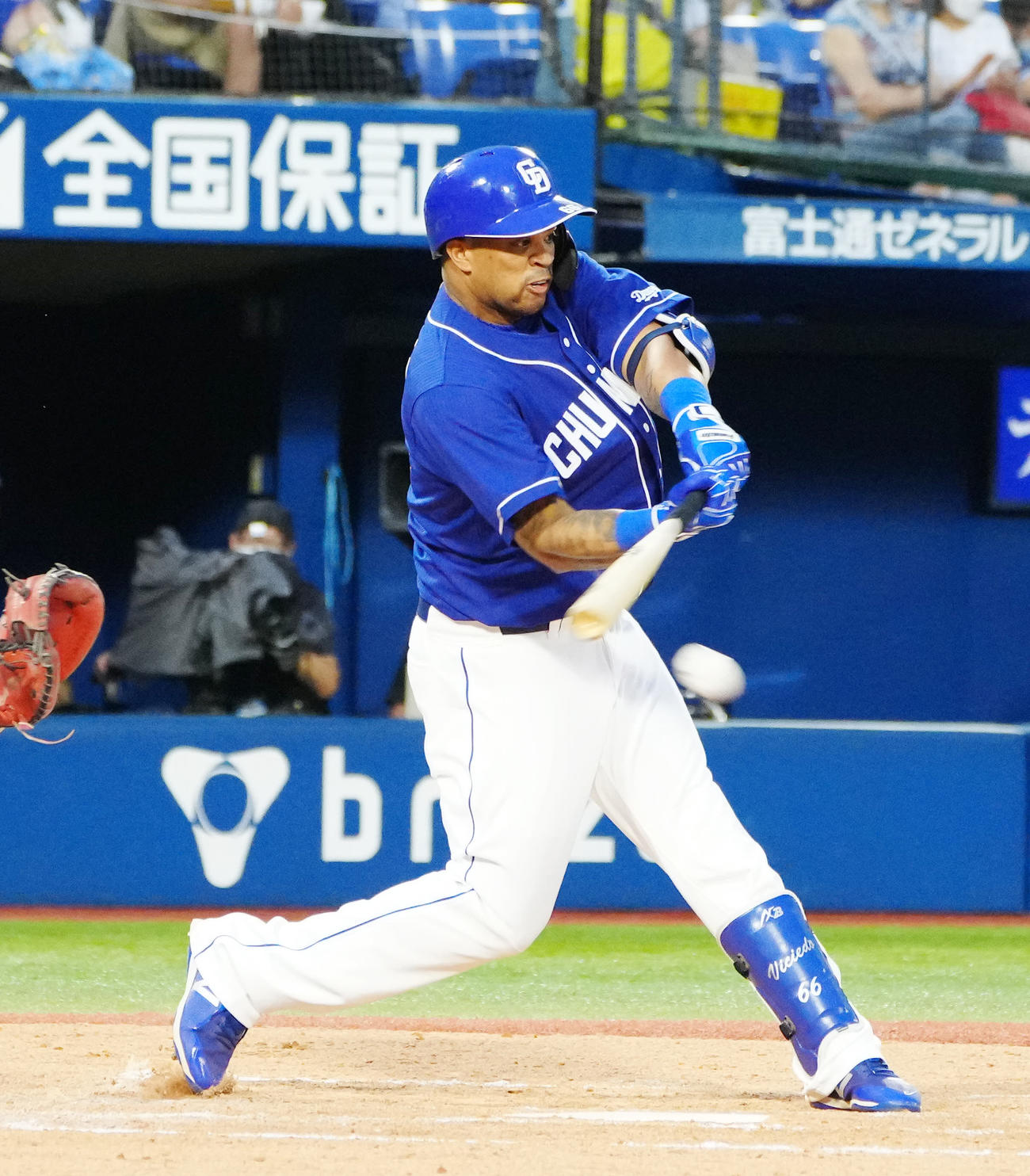 DeNA対中日　3回表中日1死二、三塁、ビシエドの二ゴロで1点あげる（撮影・江口和貴）
