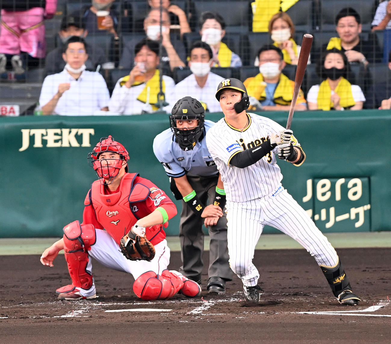 阪神対広島　回裏阪神無死二塁、大山は右飛に倒れる（撮影・前岡正明）