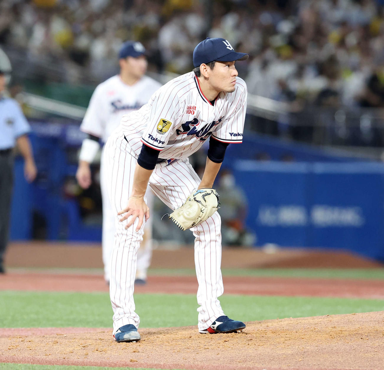 ヤクルト対阪神　6回表阪神1死一塁、近本に2点本塁打を許しがっくりの高梨（撮影・浅見桂子）