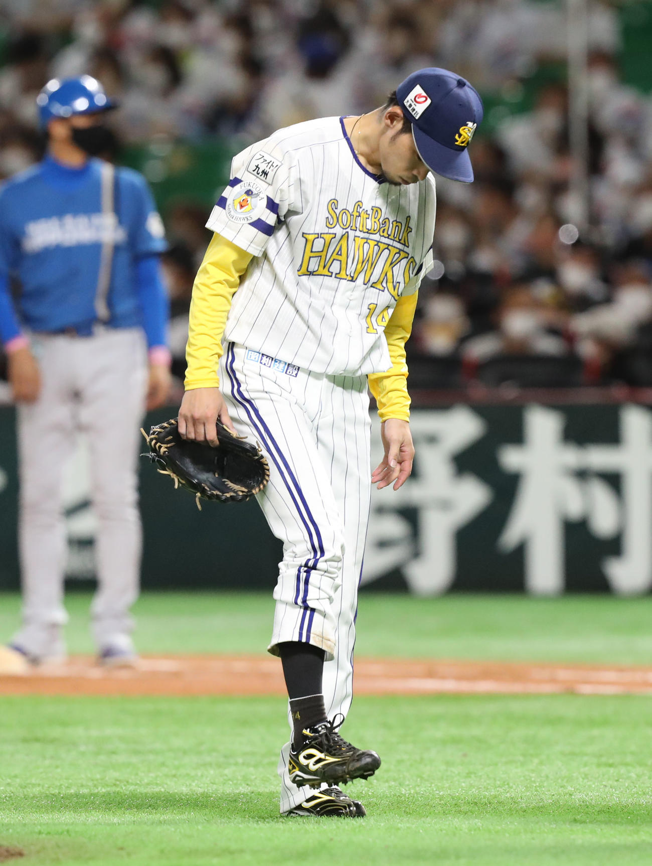 右足を気にする又吉克樹（2022年7月8日撮影）