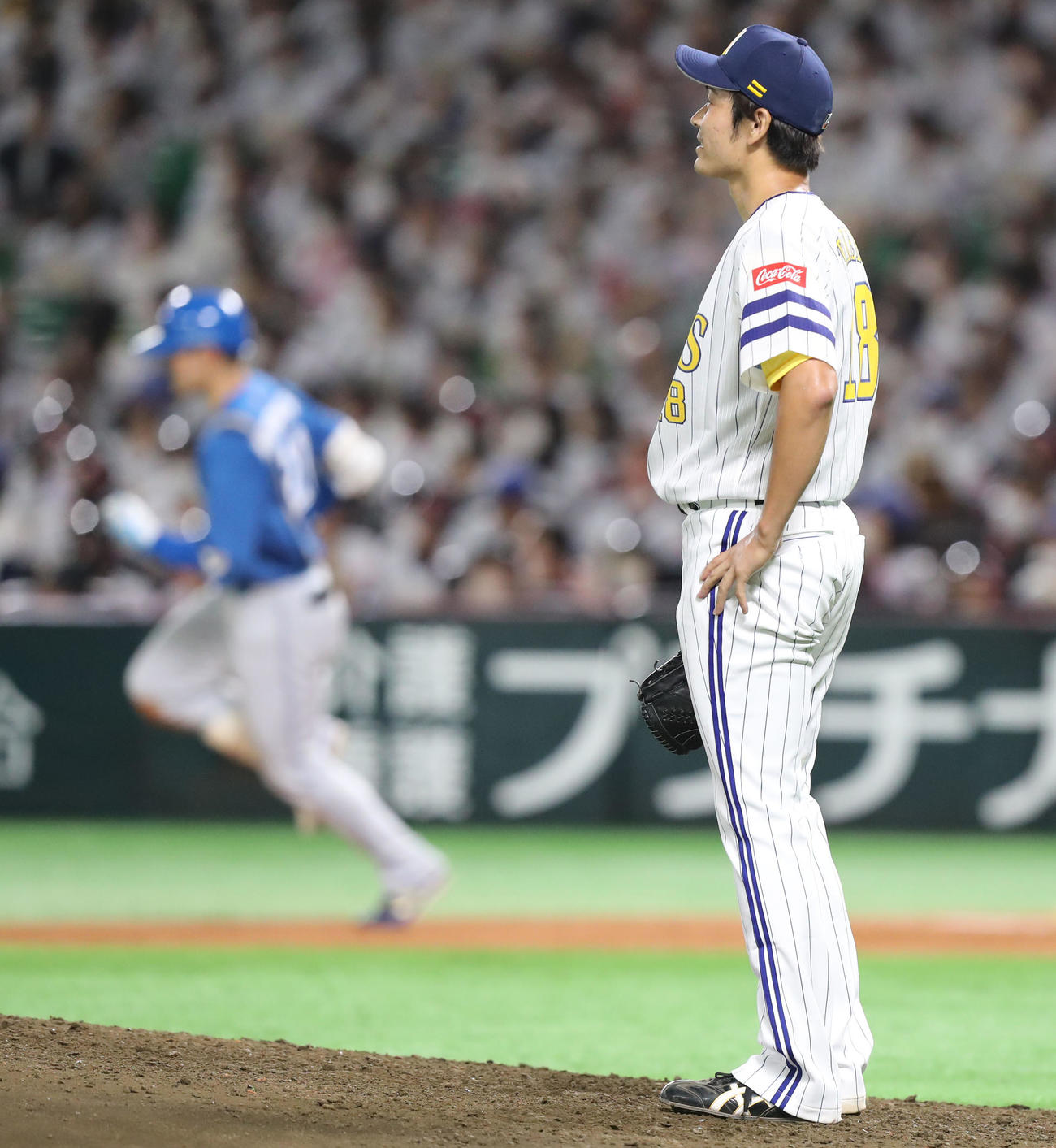 ソフトバンク対日本ハム　7回表日本ハム2死、武田は清宮に左中間へ本塁打を浴びる（撮影・屋方直哉）