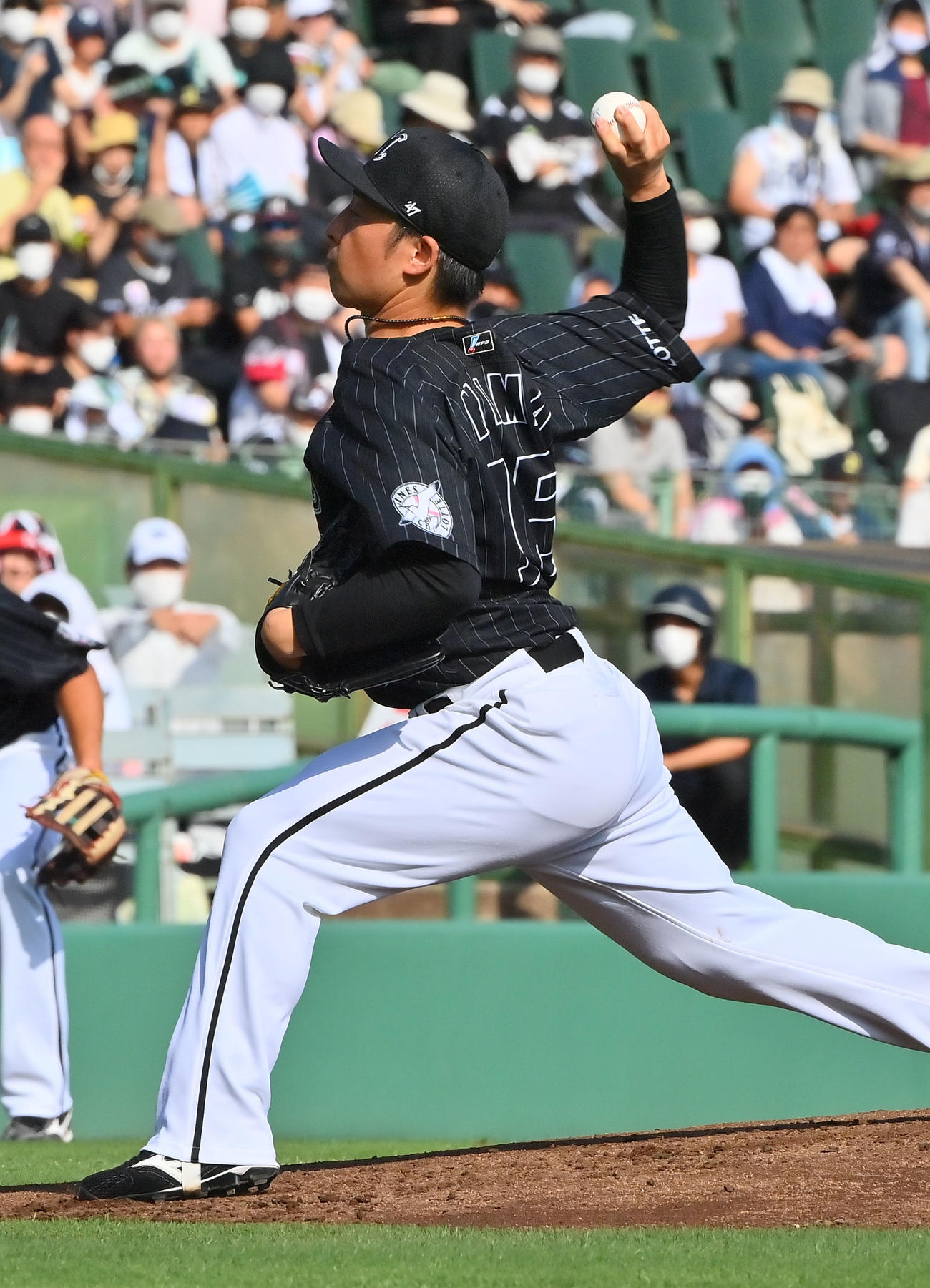 オリックス対ロッテ　ロッテ先発の美馬学（撮影・和賀正仁）