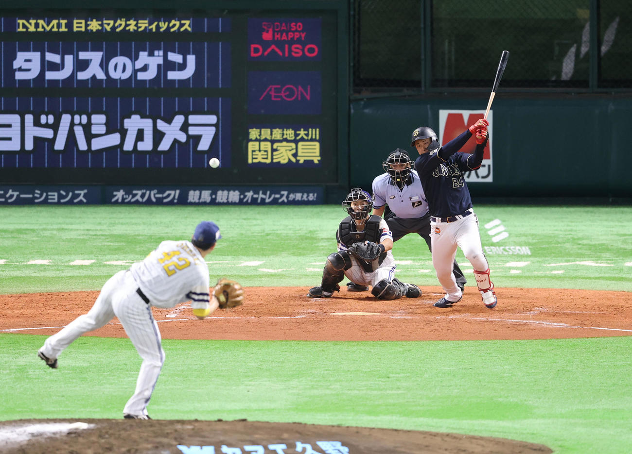 ソフトバンク対オリックス　5回表オリックス無死一塁、紅林弘太郎は中前安打を放つ（撮影・梅根麻紀）