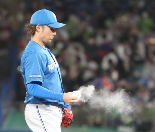球宴】日本ハム伊藤大海“追い追い追いロジンで間欠泉ボール”初出場で