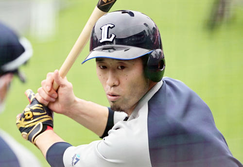 西武ライオンズ　外崎修汰　手袋　バッティンググローブ 西武】外崎修汰が国内FA権を取得「目の前の一試合を全力で戦うことに