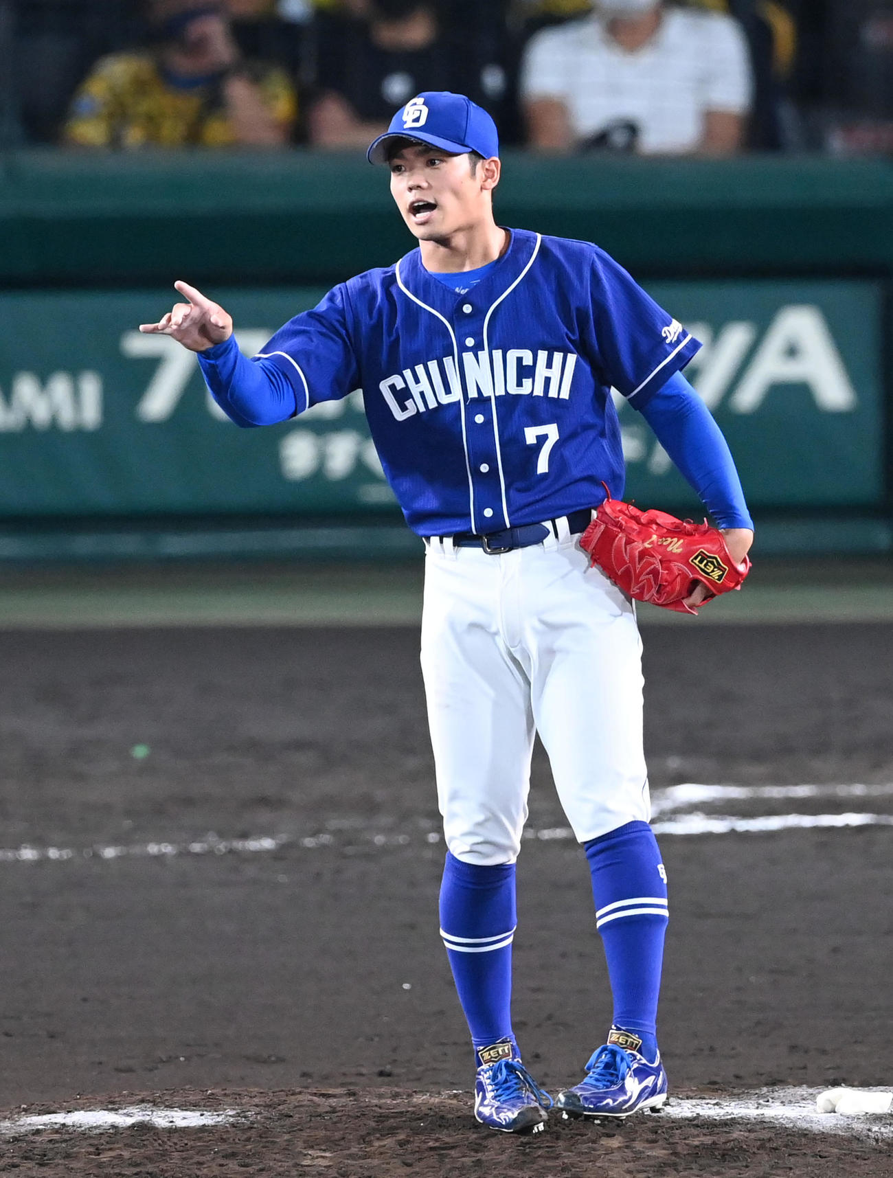 阪神対中日　7回、阪神打線を無得点に抑えた根尾（撮影・前岡正明）