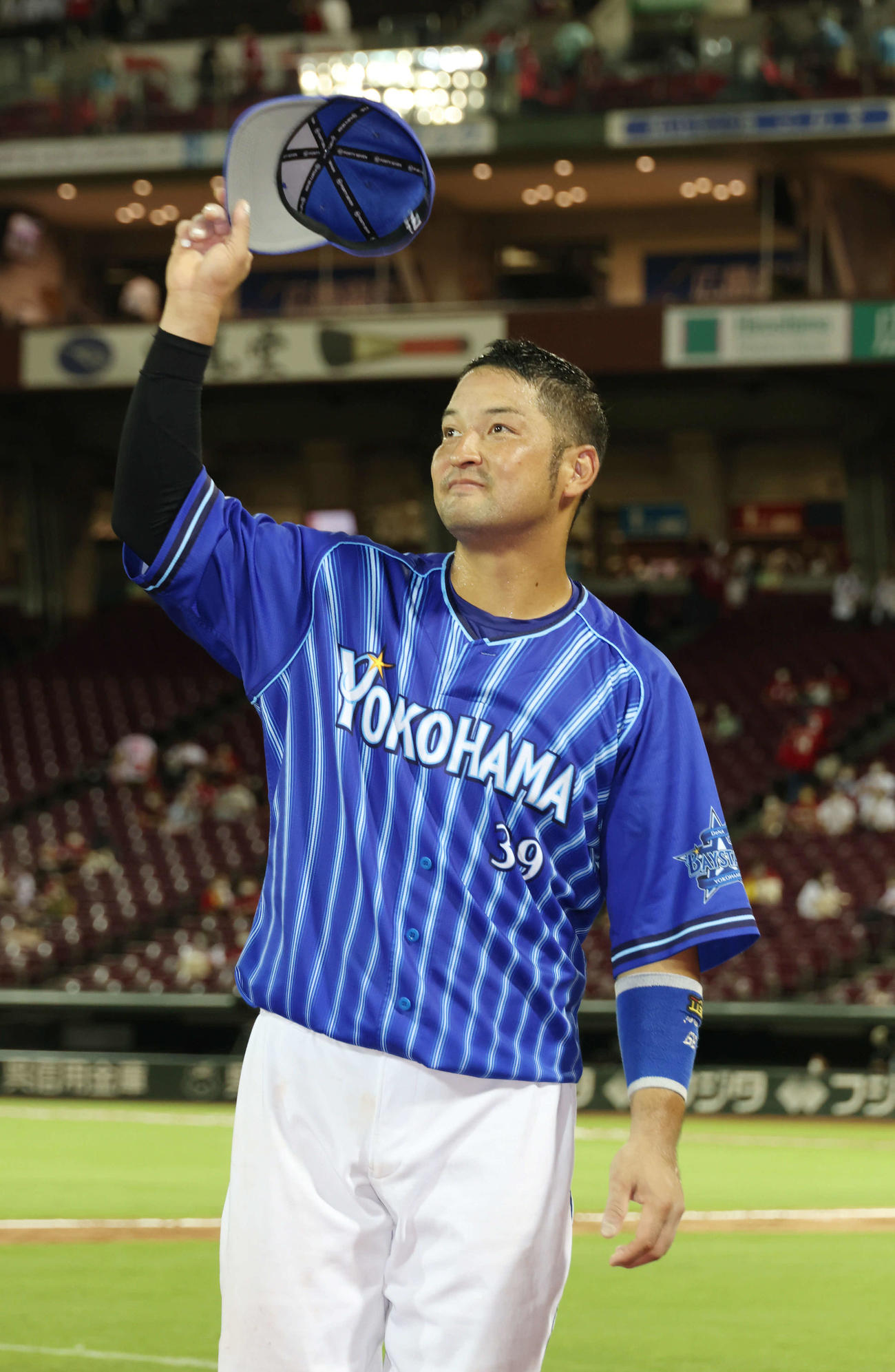 DeNA嶺井博希（2022年7月12日撮影）