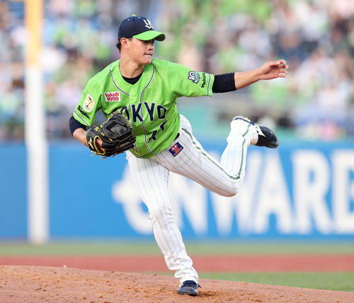 ヤクルトスワローズ 高橋奎二 2022優勝ワッペン付き ユニフォーム Mサイズ ヤクルト高橋奎二－巨人メルセデス、広島アンダーソン－阪神西勇輝ほか