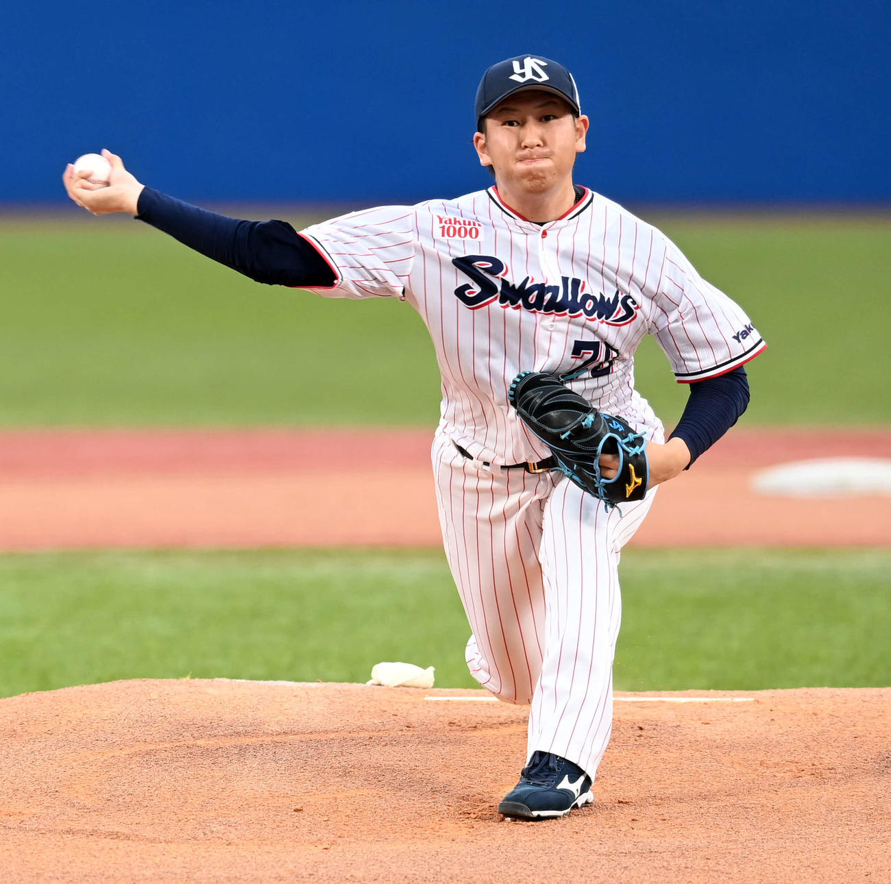 ヤクルト対巨人　ヤクルトの先発小沢（撮影・たえ見朱実）