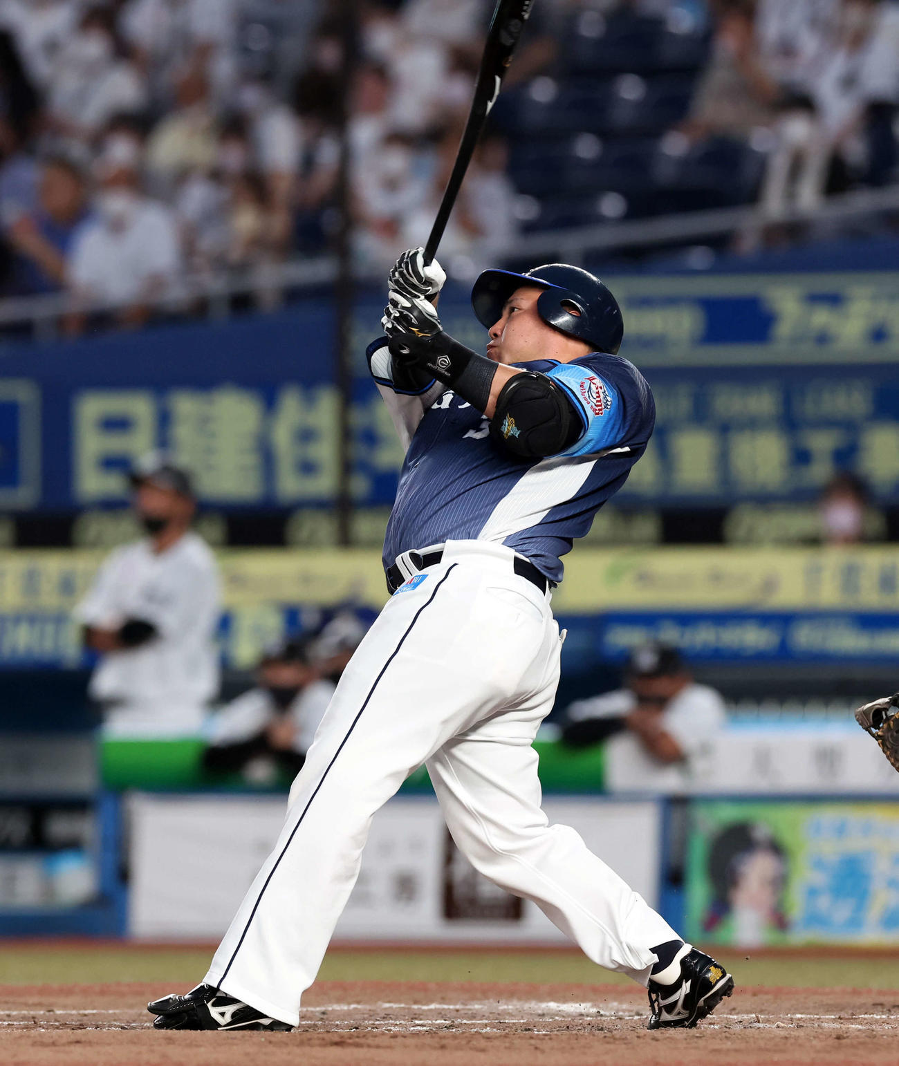 ロッテ対西武　4回表西武1死、山川は29号ソロ本塁打を放つ（撮影・浅見桂子）