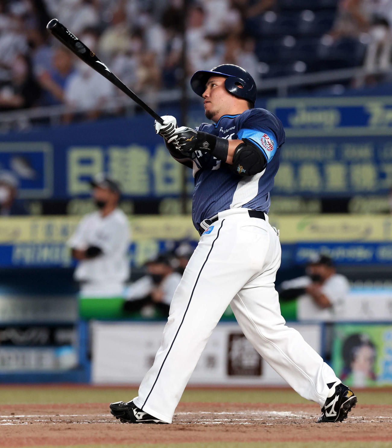 ロッテ対西武　4回表西武1死、山川は29号ソロ本塁打を放つ（撮影・浅見桂子）