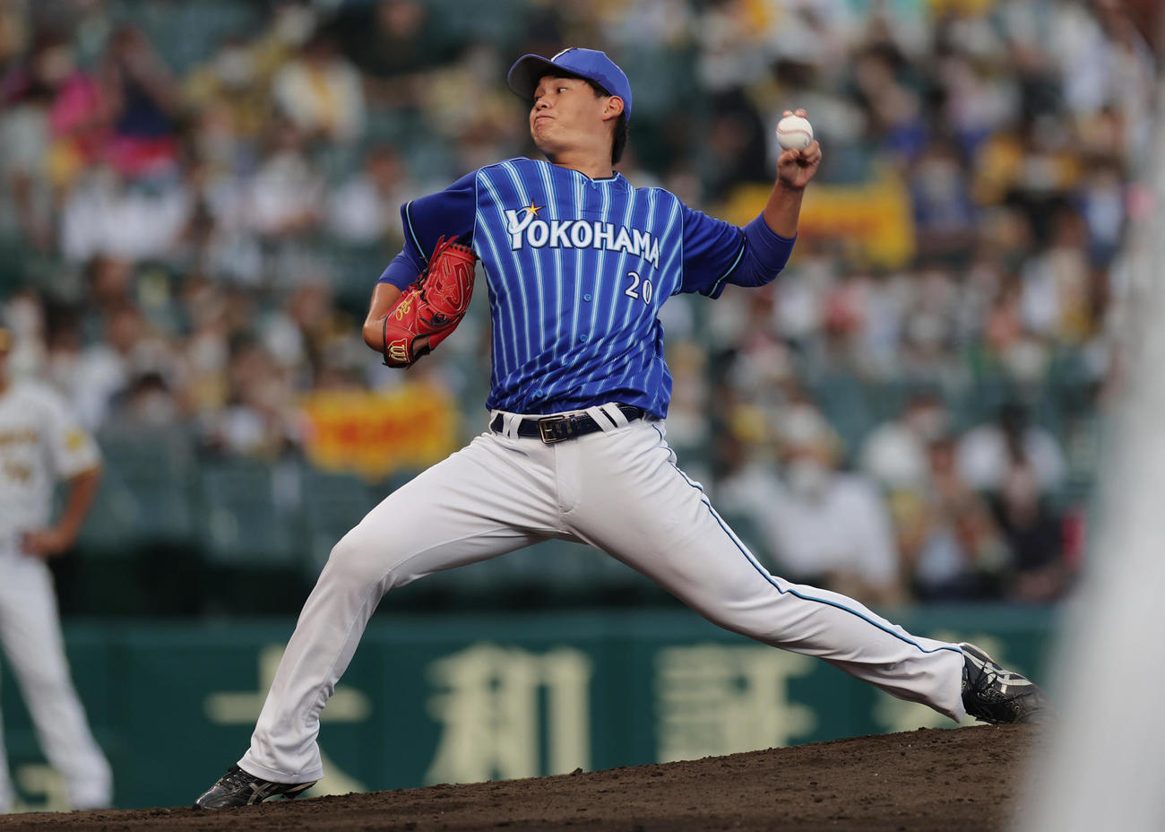 阪神対DeNA　力投するDeNA先発の坂本（撮影・前田充）