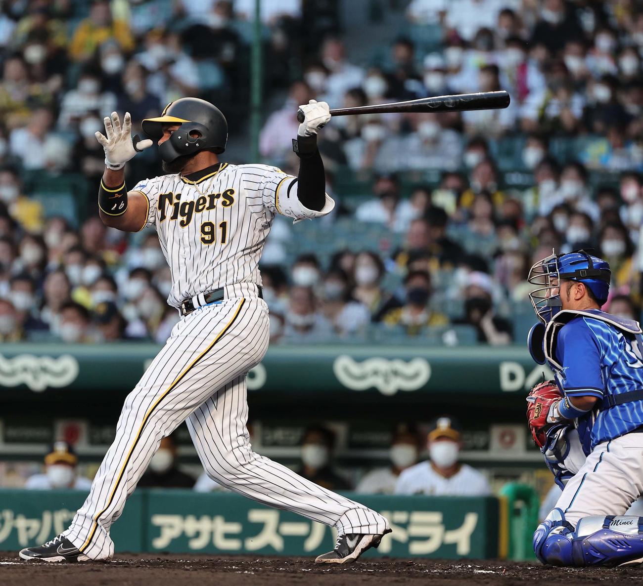 阪神対DeNA 2回裏阪神無死、ロドリゲスは三振に倒れる（撮影・上田博志）