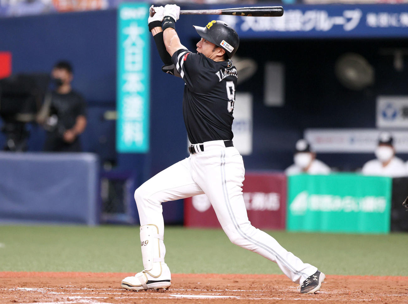 オリックス対ソフトバンク　4回表ソフトバンク1死、柳田は中越え本塁打を放つ（撮影・上山淳一）