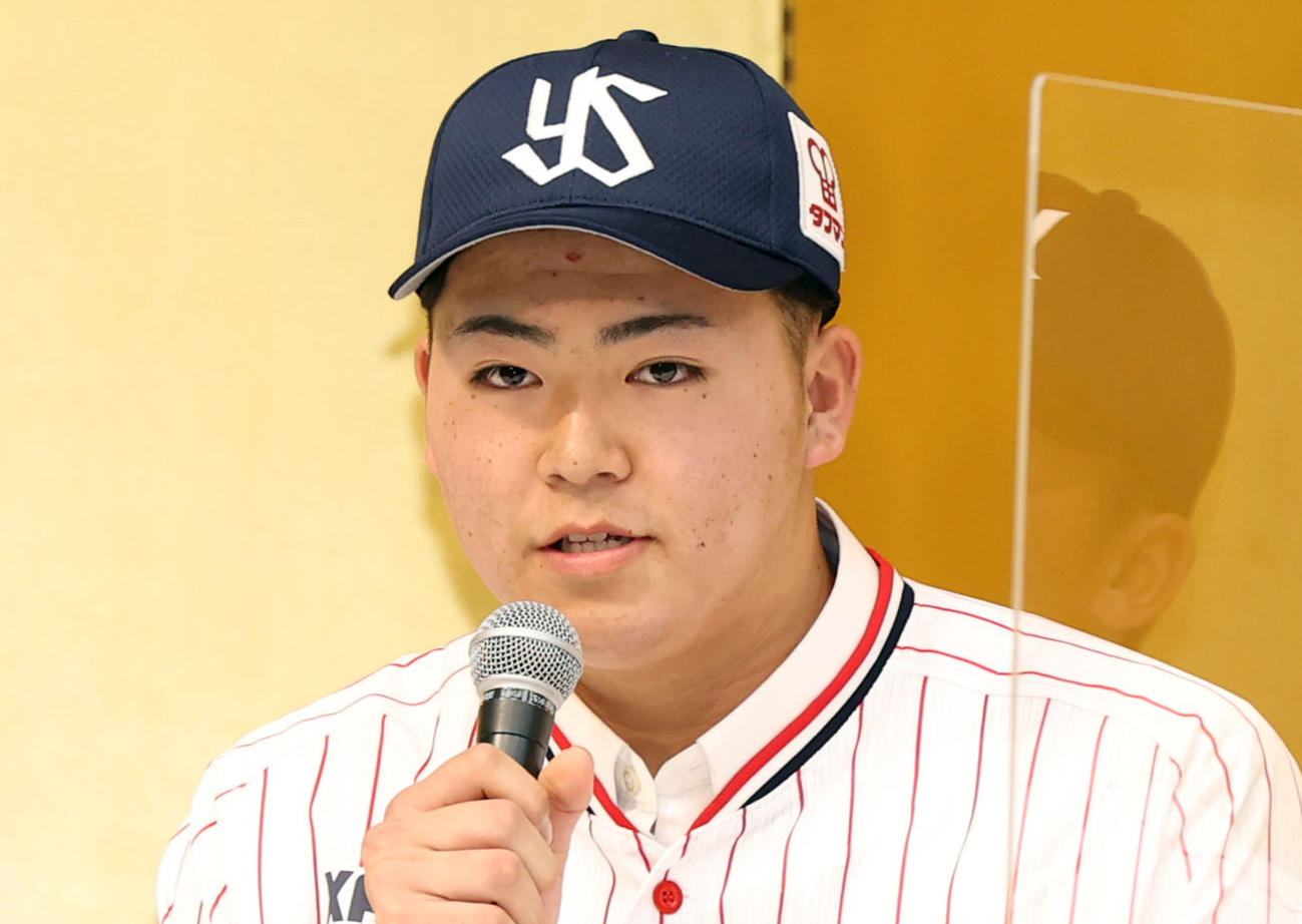 ヤクルト嘉手苅浩太（2020年12月1日撮影）