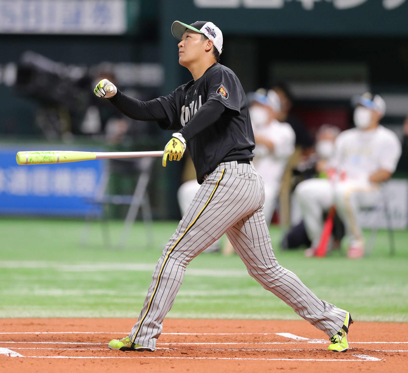 全パ対全セ　試合前、ホームランダービーで快音を響かせる阪神大山（撮影・河田真司）