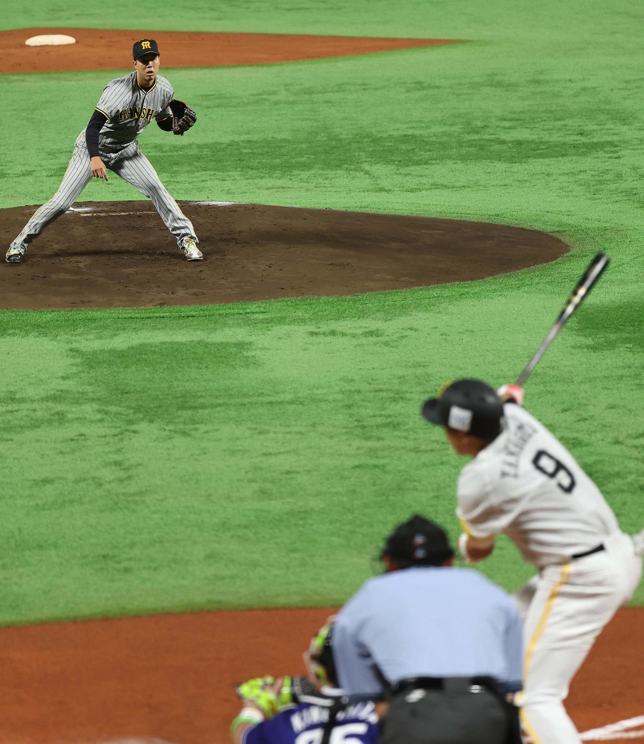 全パ対全セ　1回裏全パ無死、青柳は柳田から三振を奪う（撮影・上田博志）