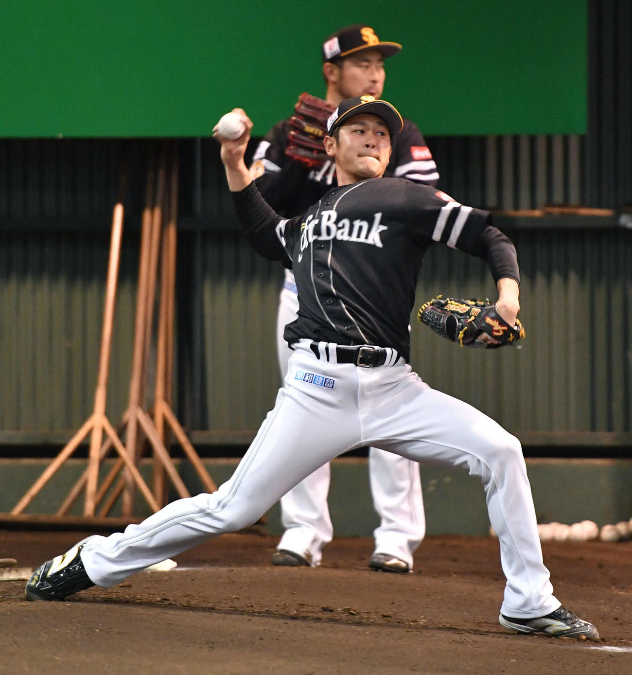 ソフトバンク奥村政稔（2022年2月13日撮影）