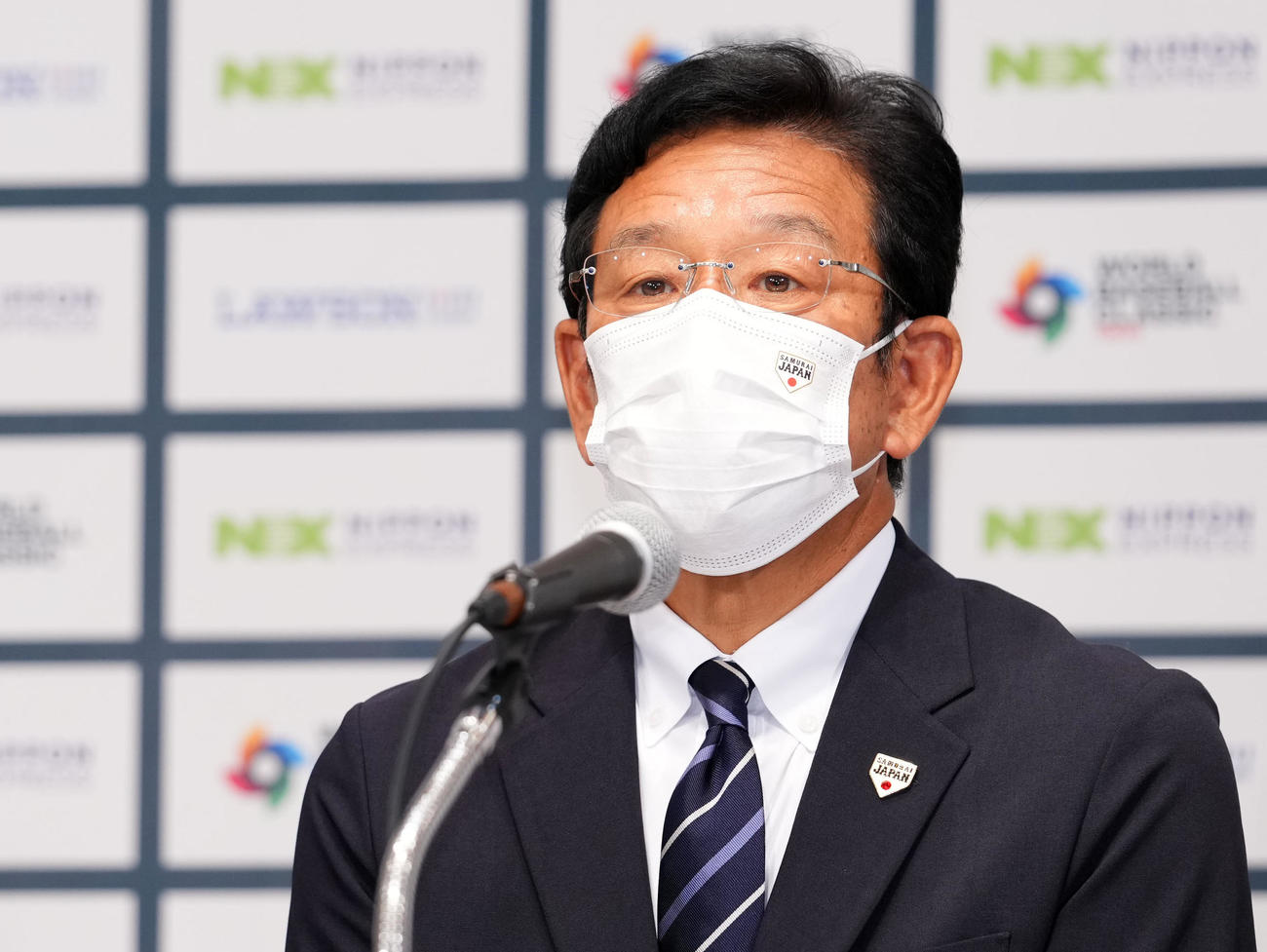 2023WBC記者会見に登壇した栗山監督（撮影・横山健太）