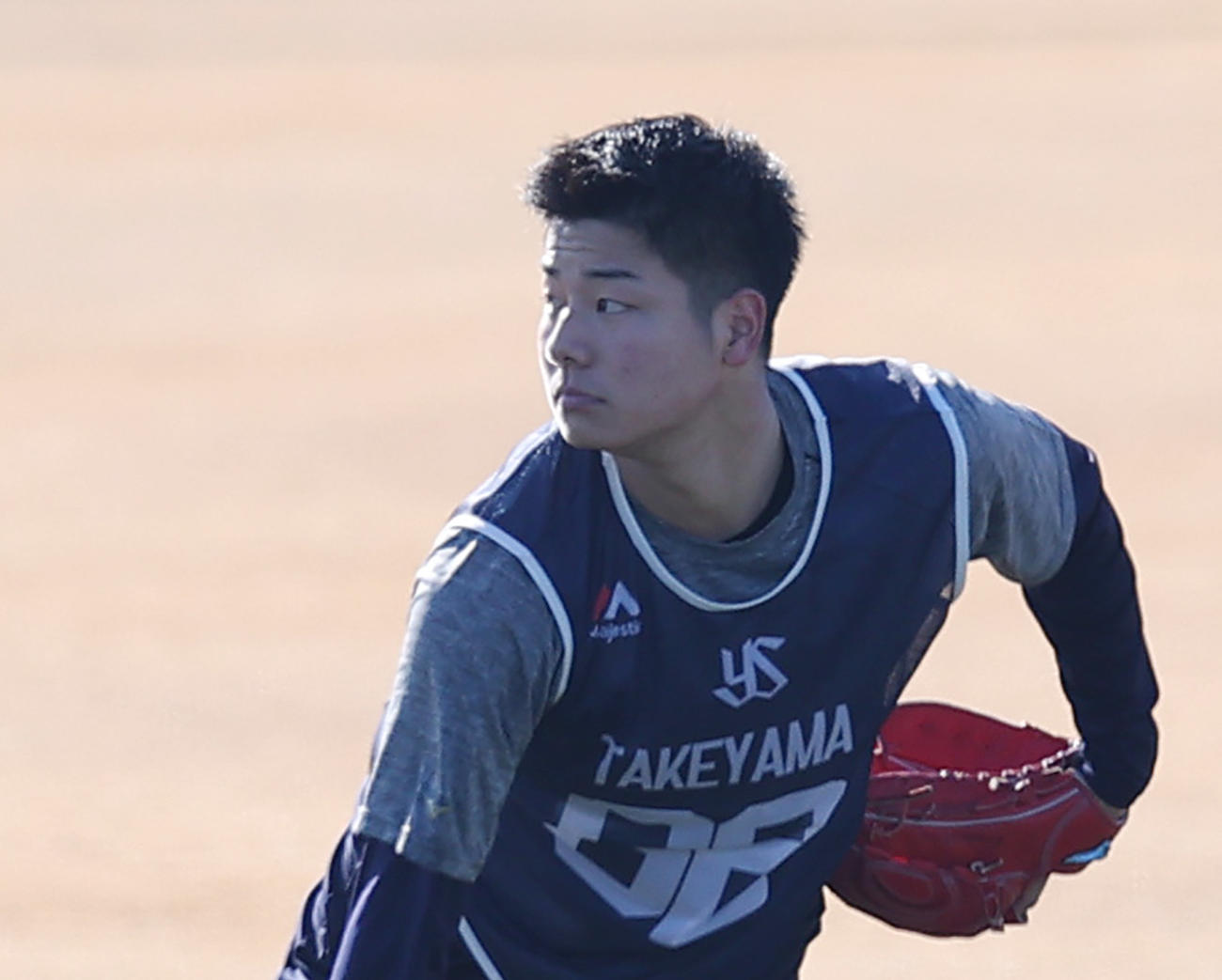 ヤクルト竹山日向（2022年1月9日撮影）