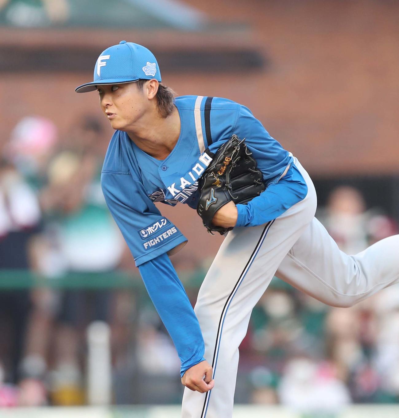 楽天対日本ハム　日本ハム先発の田中（撮影・黒川智章）