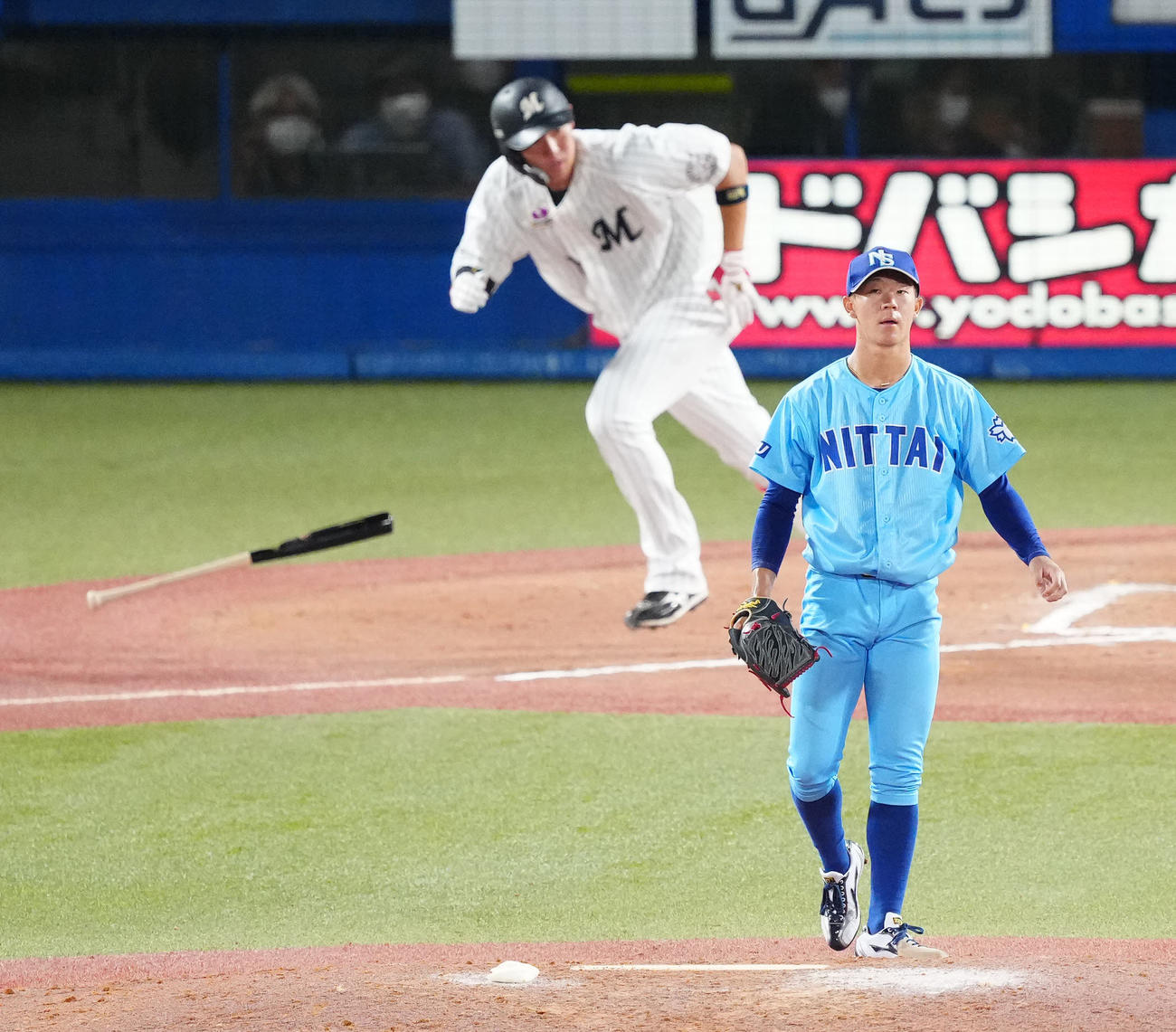 U23NPB選抜対大学・社会人選抜　7回裏U23NPB選抜無死、安田を三ゴロに仕留める矢沢（撮影・江口和貴）