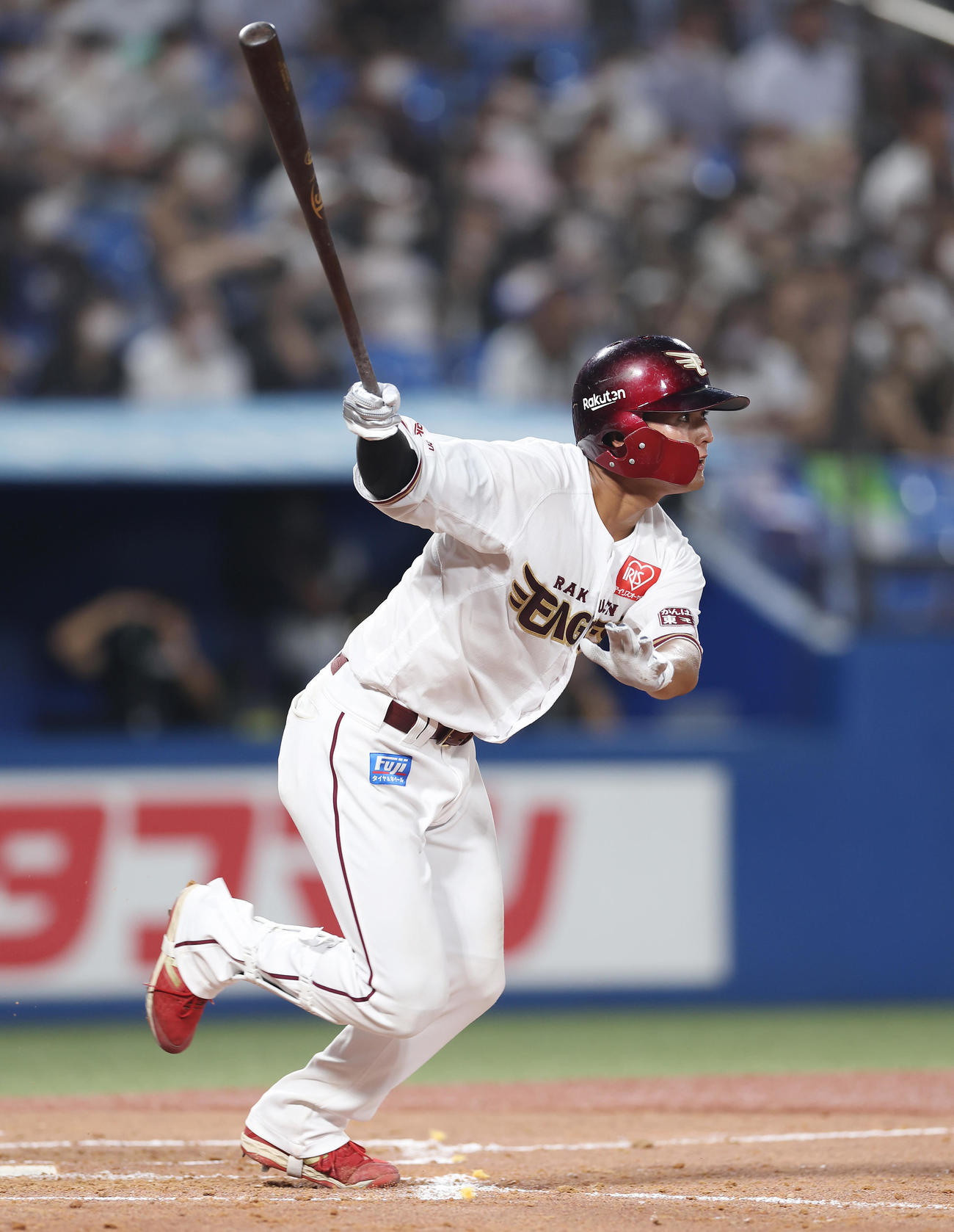 U23NPB選抜対大学・社会人選抜　3回裏U23NPB選抜2死一、三塁、2点適時打を放つ黒川（撮影・垰建太）