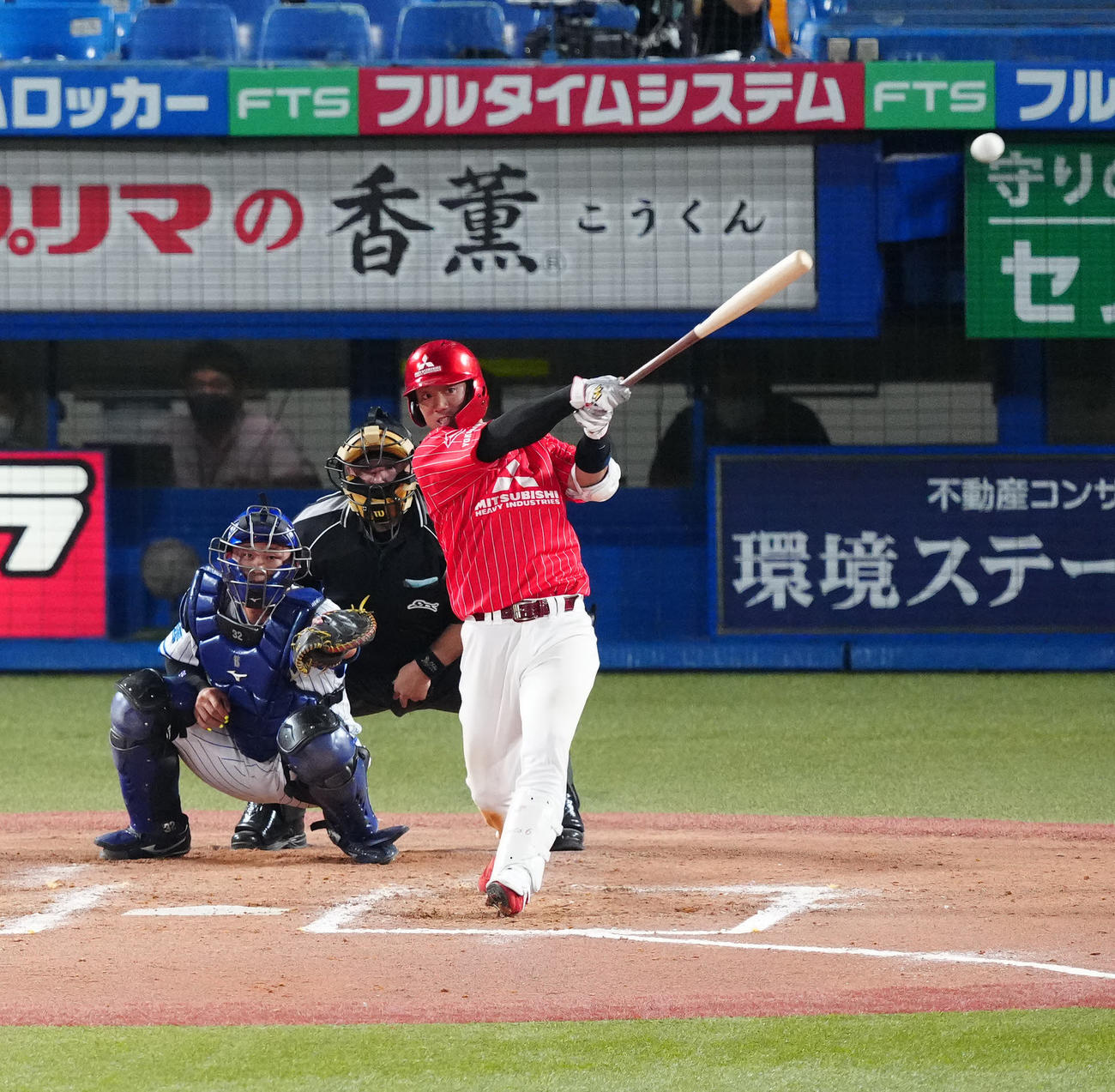 U23NPB選抜対大学・社会人選抜　8回表大学・社会人選抜1死一塁、二塁打を放つ中山（撮影・江口和貴）