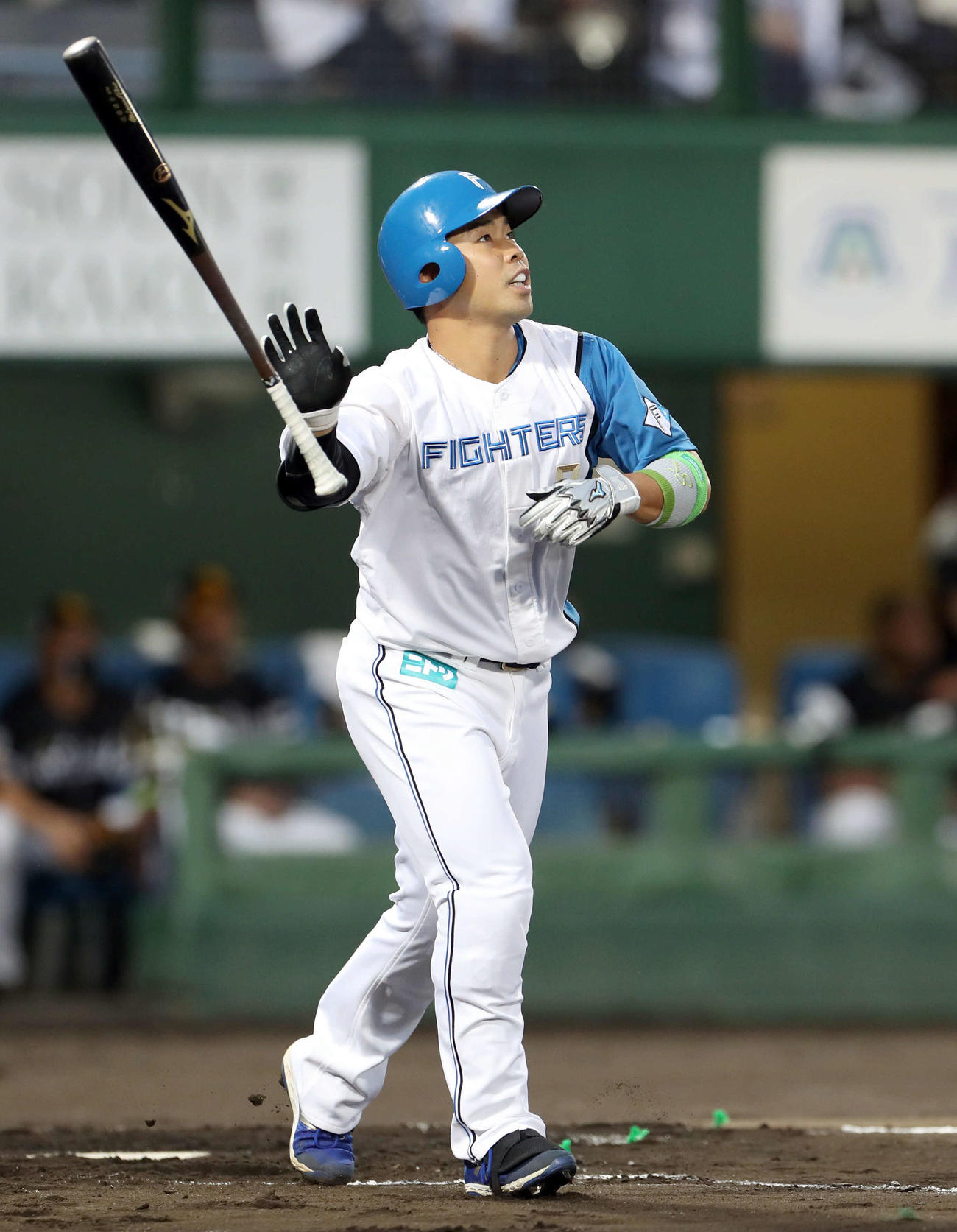 日本ハム対ソフトバンク　1回裏日本ハム1死一塁、近藤は先制2点本塁打を放つ（撮影・佐藤翔太）