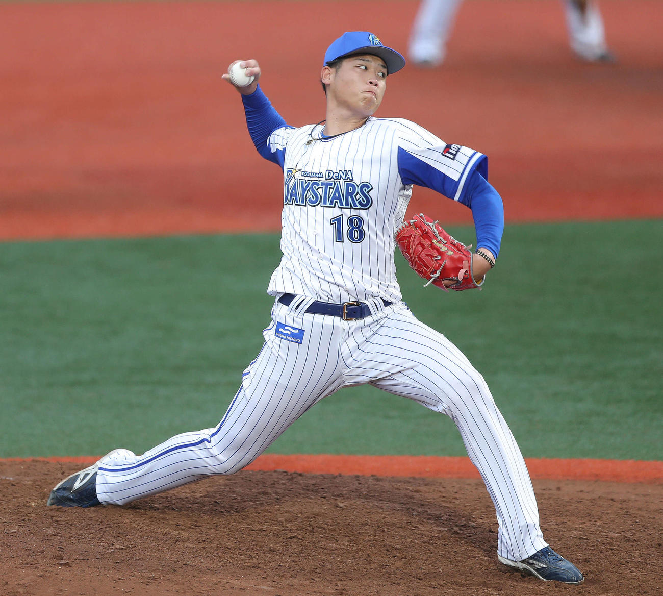 DeNA対楽天　7回表、DeNA5番手で登板する小園（撮影・河田真司）