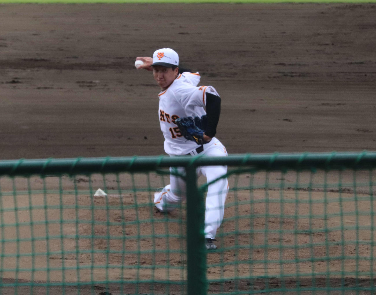 ジャイアンツ球場でシート打撃に登板した巨人の守護神・大勢（撮影・小早川宗一郎）