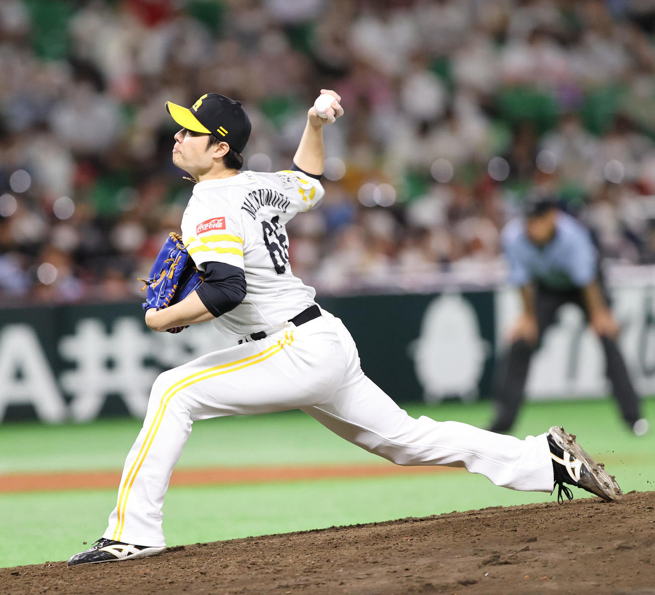 ソフトバンク対楽天　2番手として登板した松本（撮影・梅根麻紀）