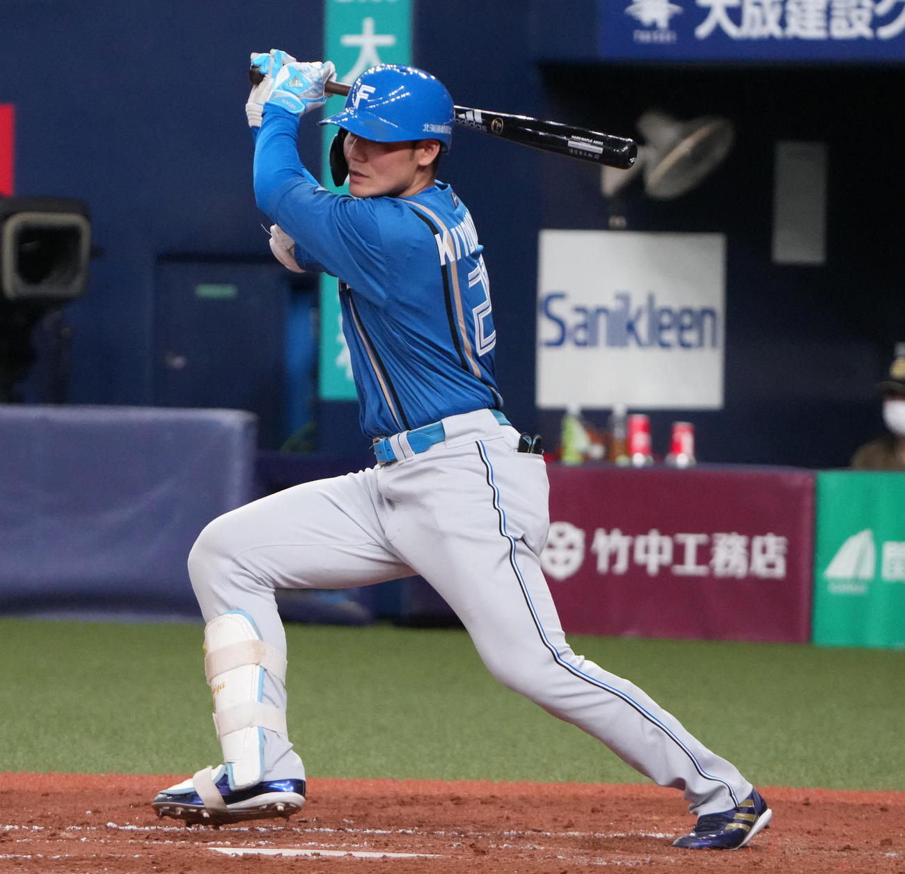オリックス対日本ハム　5回表日本ハム2死二塁、左前適時打を放つ清宮（撮影・清水貴仁）