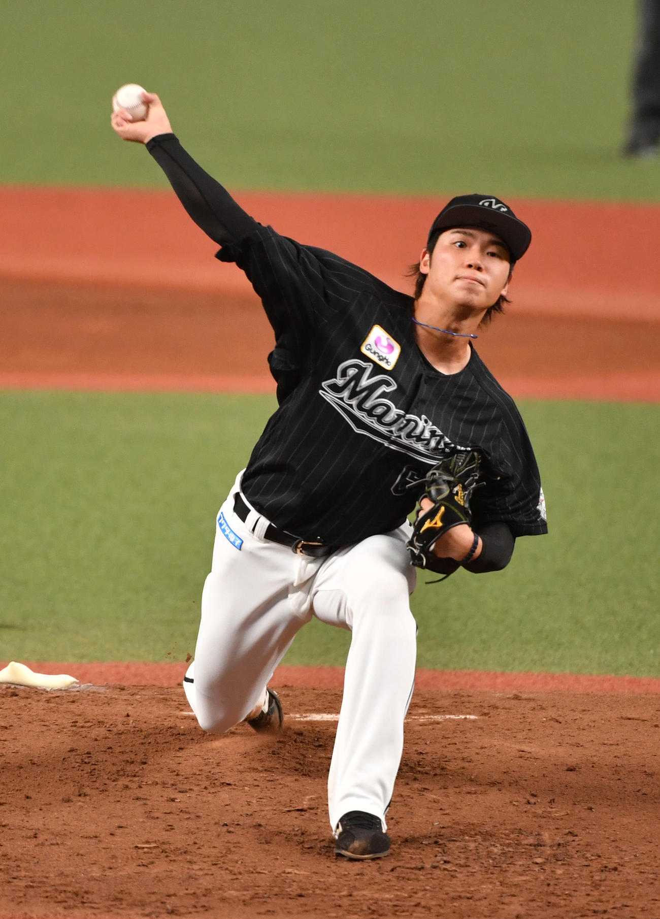 西武対ロッテ　力投するロッテ先発の森（撮影・柴田隆二）