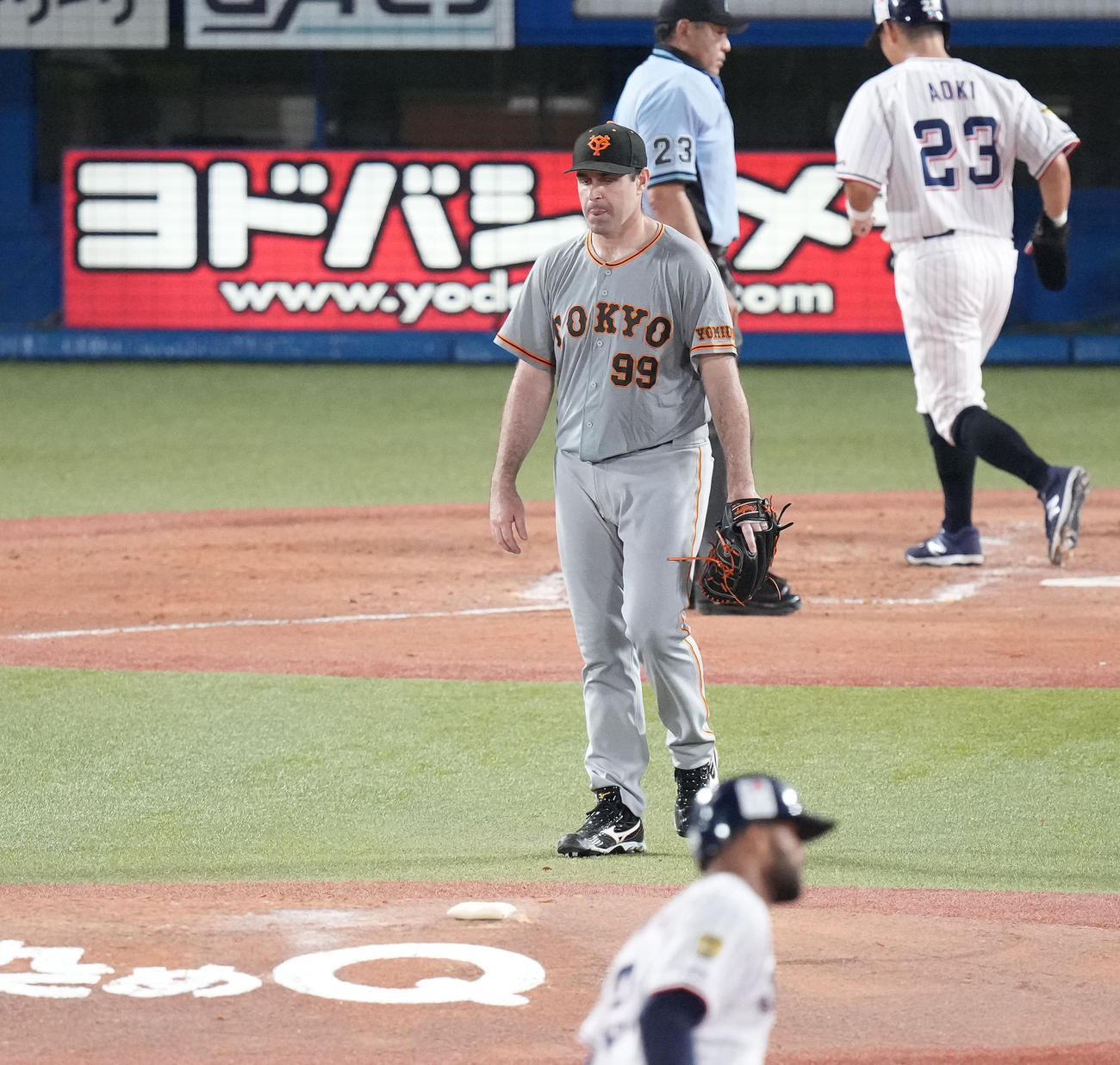 4回裏ヤクルト1死満塁、サンタナに左越え満塁本塁打を浴びるシューメーカー（撮影・鈴木みどり）