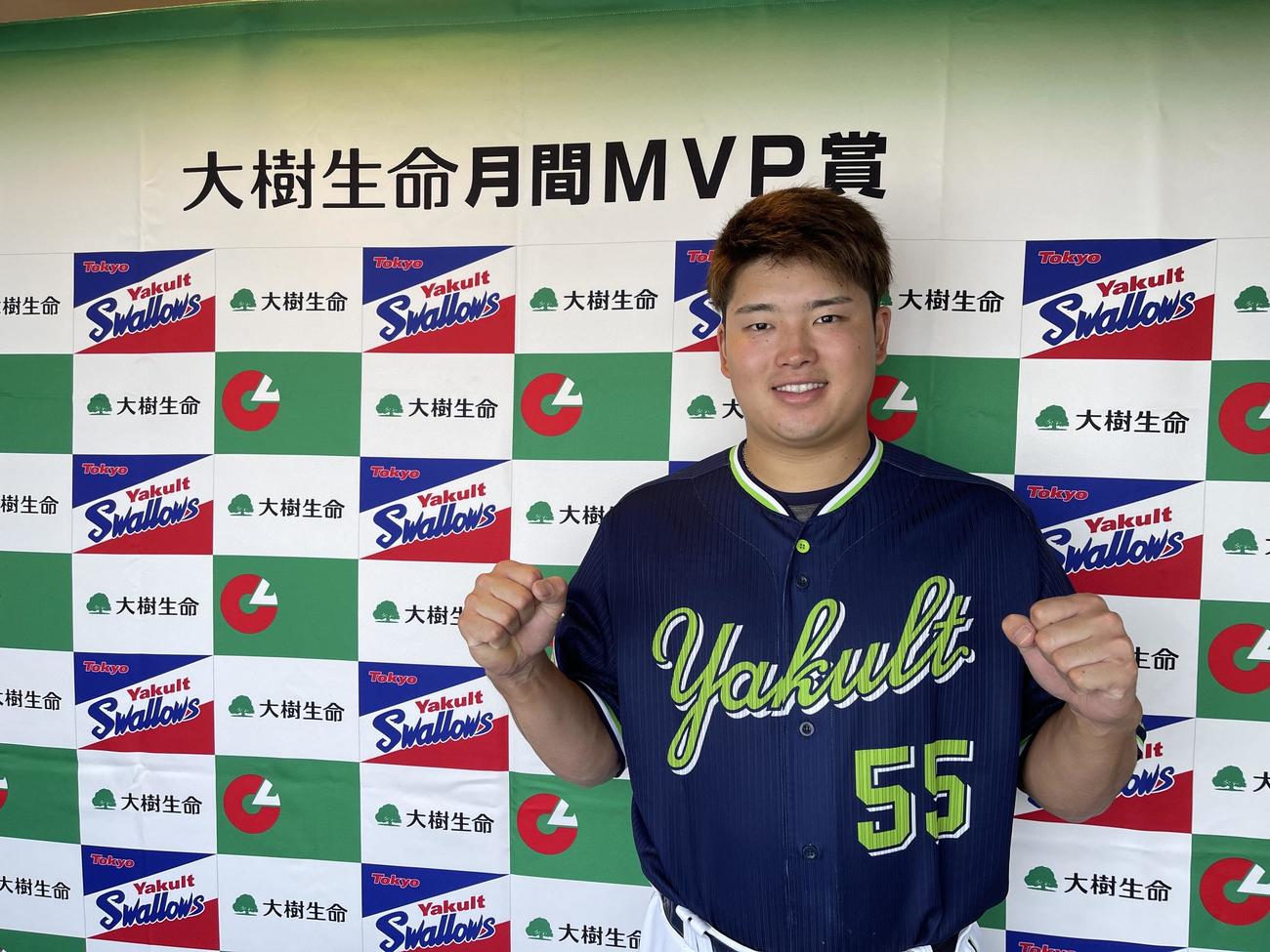 7月の月間MVPを受賞したヤクルト村上（球団提供）