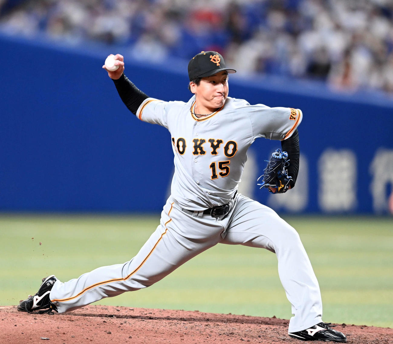 中日対巨人　9回からマウンドに上がった巨人大勢（撮影・たえ見朱実）