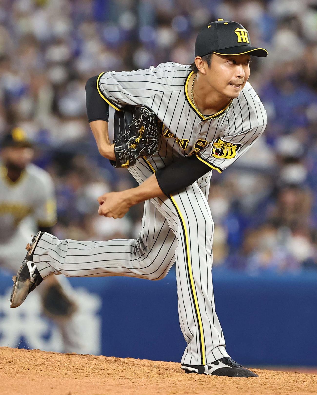 DeNA対阪神　阪神2番手で登板する島本（撮影・上田博志）