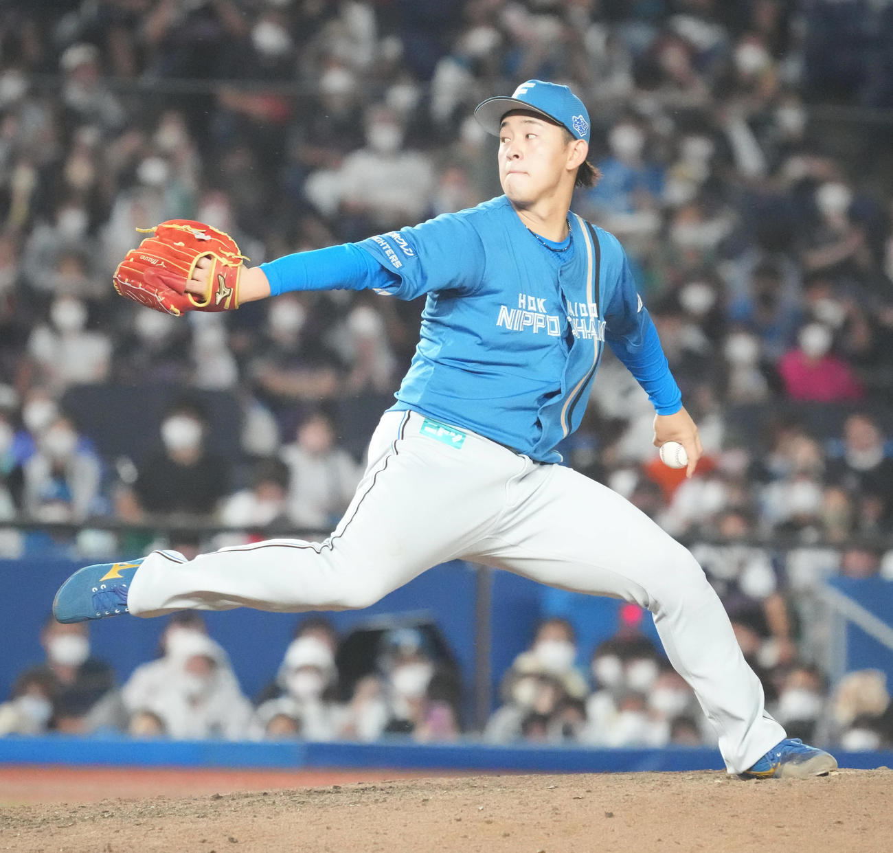 ロッテ対日本ハム　日本ハム3番手で登板した北浦（撮影・小沢裕）