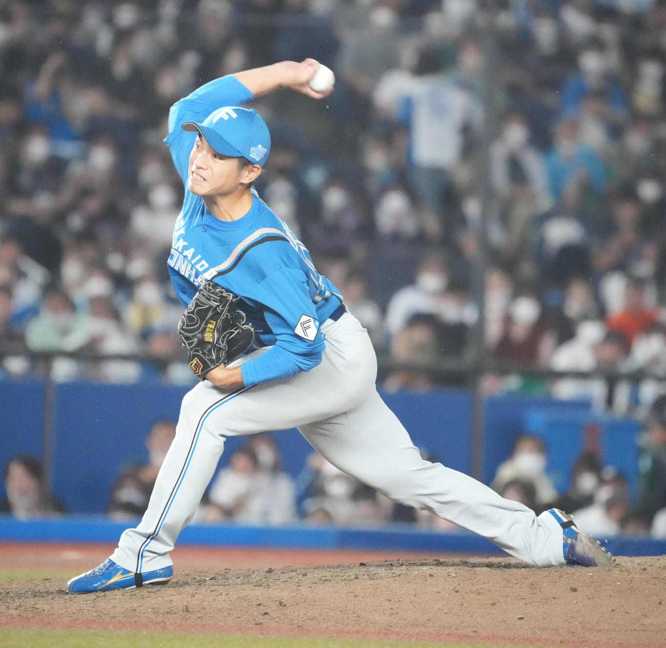 ロッテ対日本ハム　日本ハム2番手で登板した古川侑（撮影・小沢裕）