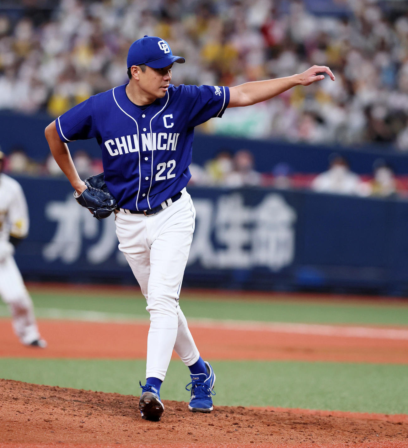 阪神対中日　7回裏阪神2死一、二塁、大野雄は山本を三振に仕留める（撮影・加藤哉）