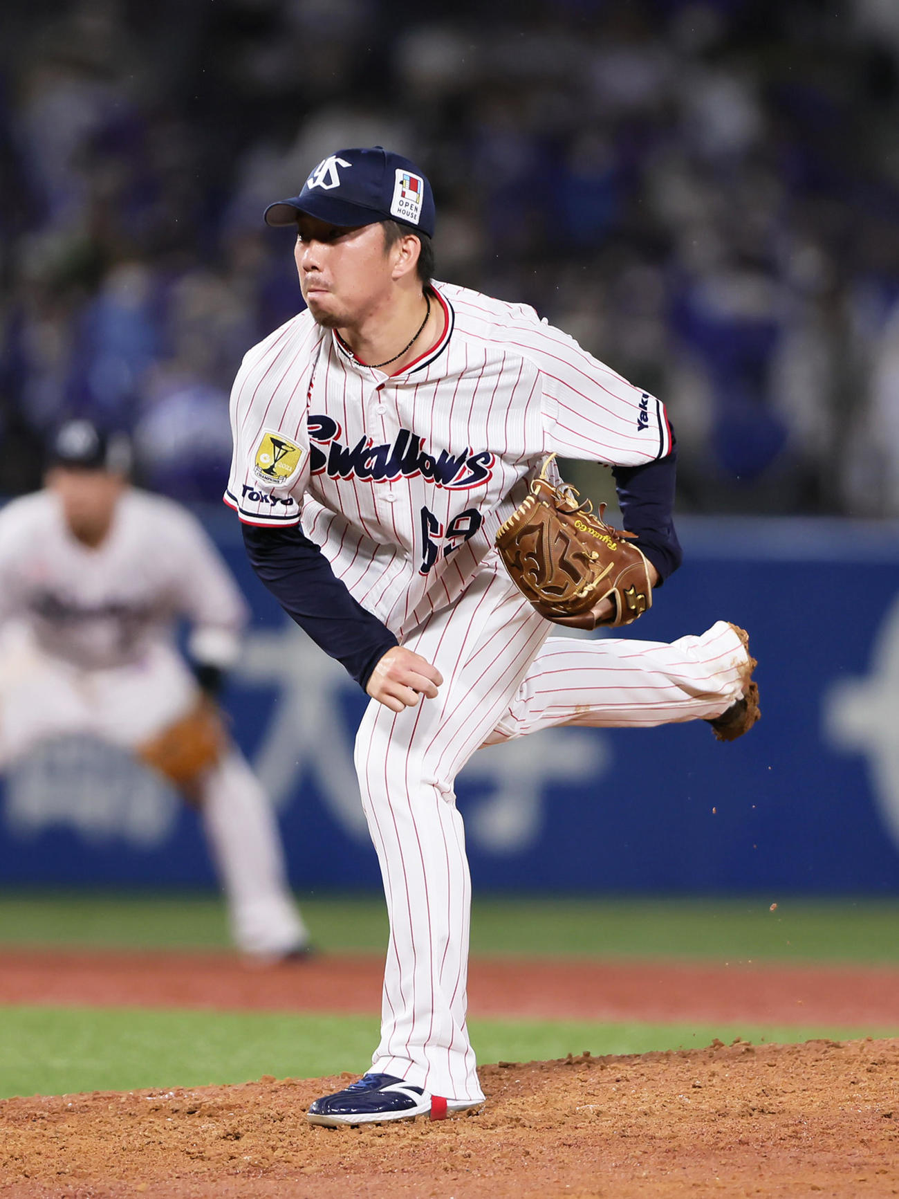 ヤクルト対DeNAヤクルト3番手の今野（撮影・足立雅史）
