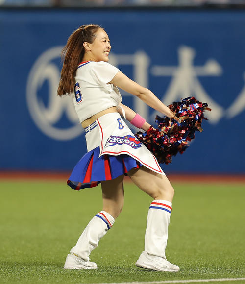 ダンスを披露するＰａｓｓｉｏｎのダンサー