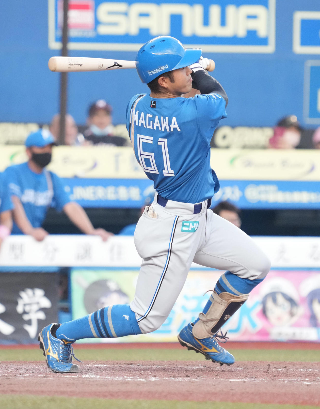 ロッテ対日本ハム　3回表日本ハム2死二、三塁、今川は中2点適時二塁打を放つ（撮影・小沢裕）