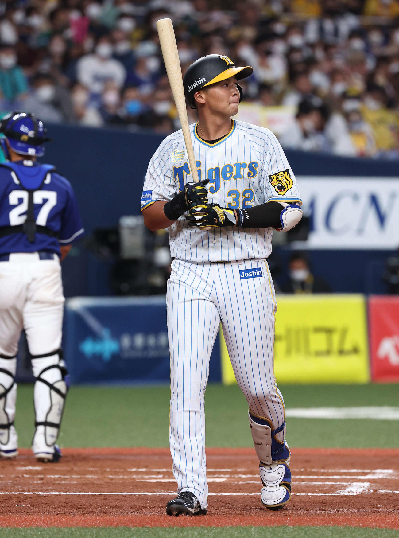 阪神対中日　2回裏阪神2死一塁、井上は三振に倒れる（撮影・上田博志）