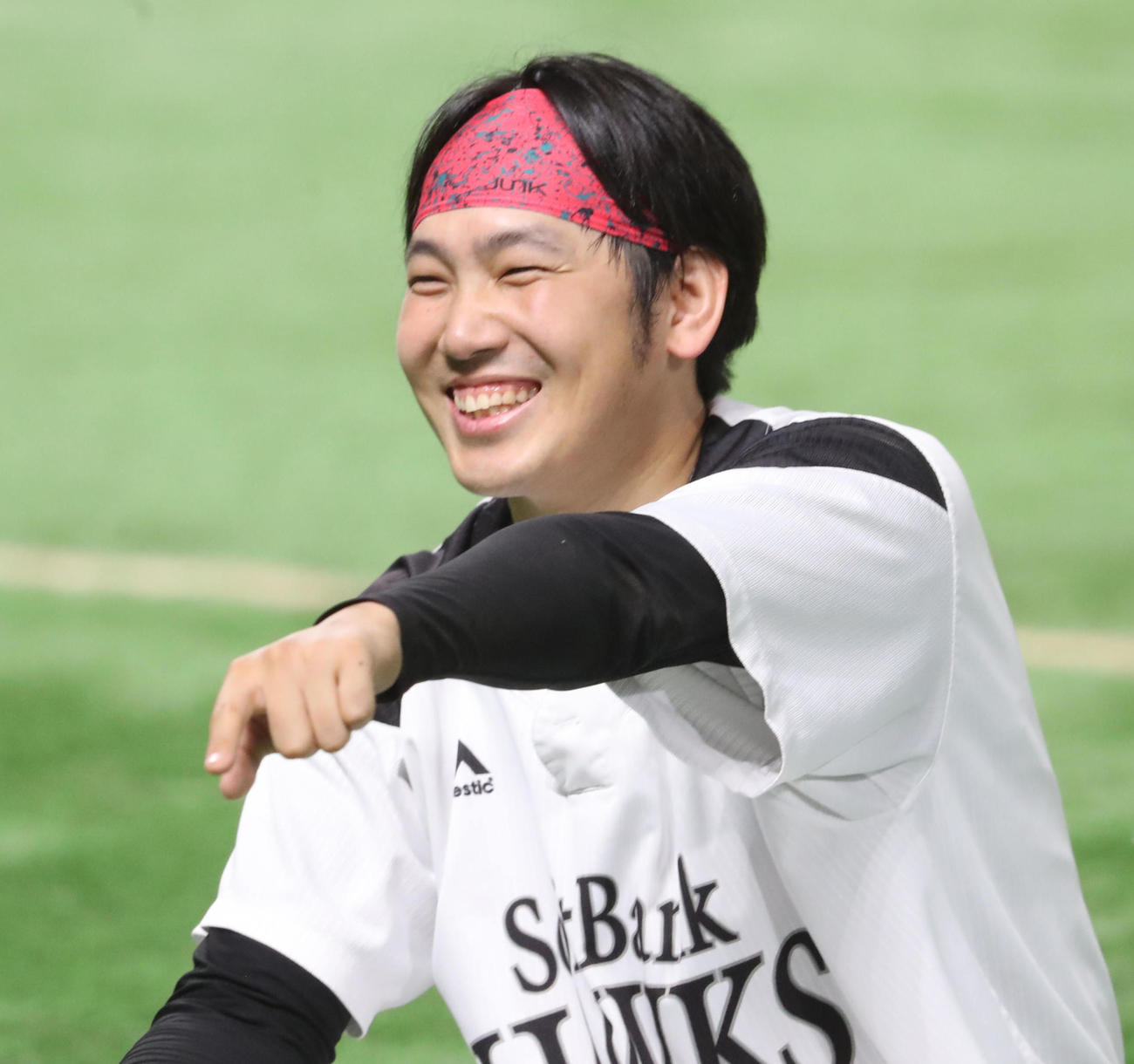 練習中、笑顔いっぱいの石川柊太（撮影・梅根麻紀）