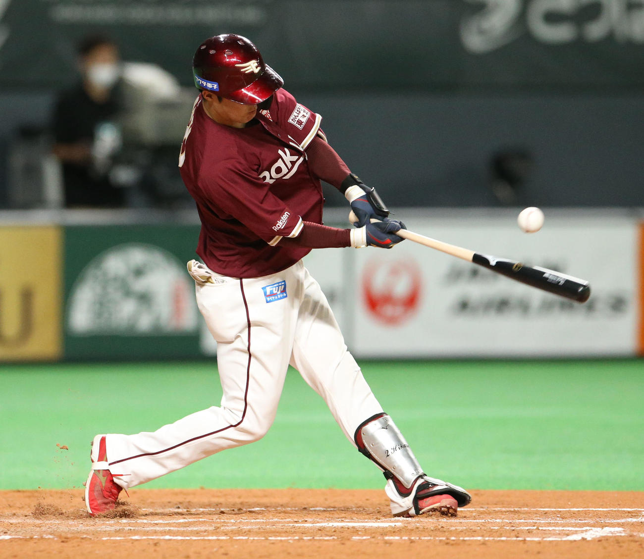 日本ハム対楽天　4回表楽天2死二、三塁、太田は逆転となる適時二塁打を放つ（撮影・佐藤翔太）